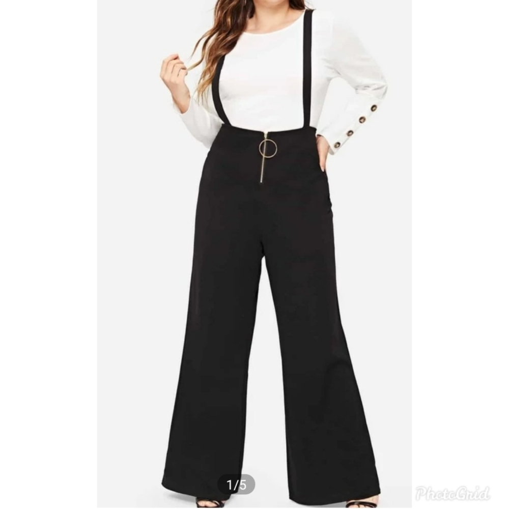 Women's Plus size black pants with straps